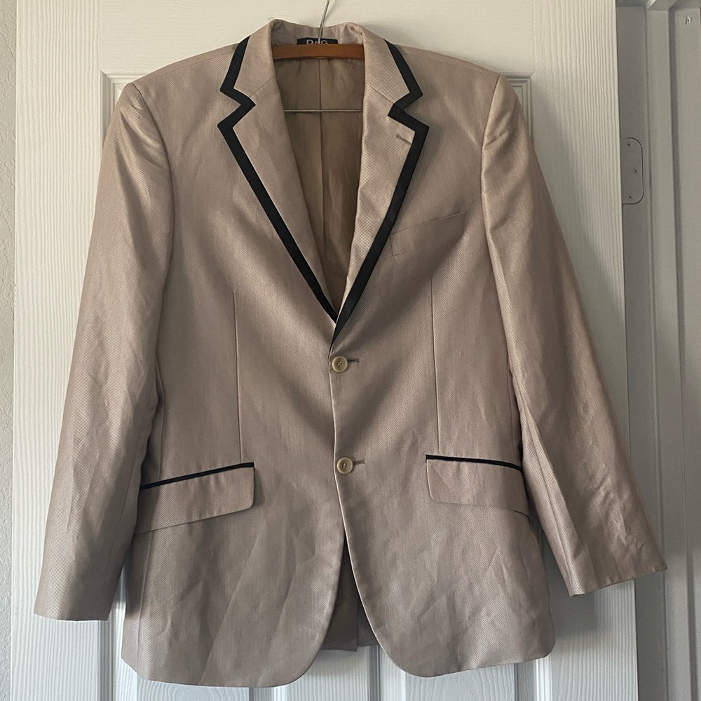 Dolce & Gabbana Beige Blazer with Black Accents (Vintage)